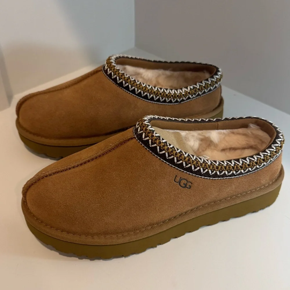 NWT unworn Ugg Tasman slip on shoes slippers chestnut brown Size 7 fur lined - Picture 4 of 12